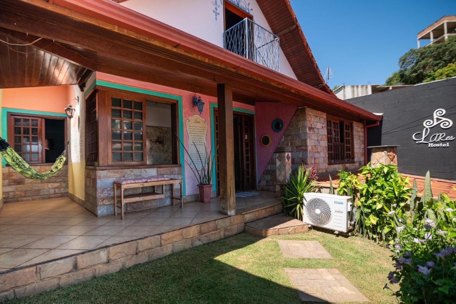 Hostel Lares Brumadinho Exterior photo